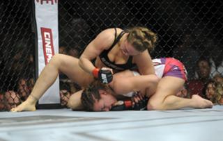 Ronda Rousey feet photo thumbnail