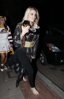 Jessica Simpson feet photo thumbnail
