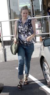 Alicia Silverstone feet photo thumbnail