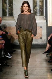 Izabel Goulart feet photo thumbnail