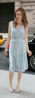 Alicia Silverstone feet photo thumbnail