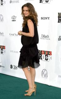 Alicia Silverstone feet photo thumbnail