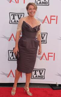 Emma Thompson feet photo thumbnail