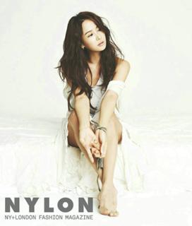 Cho Yeo-jeong feet photo 4