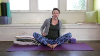 Adriene Mishler feet photo thumbnail
