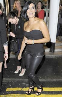 Kym Marsh feet photo thumbnail