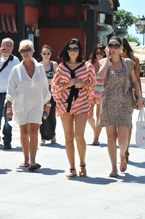 Kym Marsh feet photo thumbnail