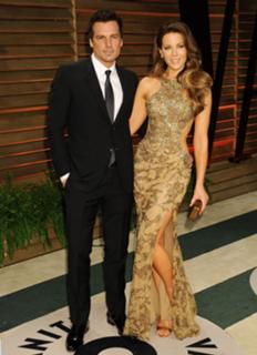 Kate Beckinsale feet photo thumbnail