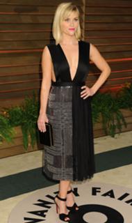 Reese Witherspoon feet photo thumbnail