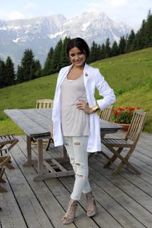 Sophia Thomalla feet photo 3