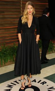 Doutzen Kroes feet photo thumbnail