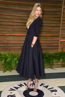 Doutzen Kroes feet photo thumbnail