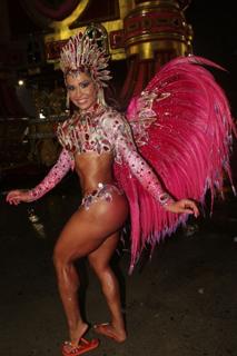 Gracyanne Barbosa feet photo thumbnail