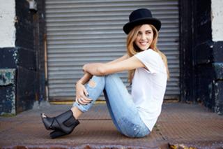 Chiara Ferragni feet photo thumbnail