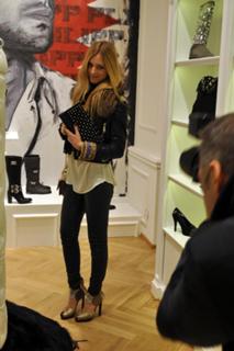 Chiara Ferragni feet photo thumbnail