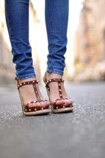 Chiara Ferragni feet photo thumbnail