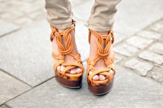 Chiara Ferragni feet photo thumbnail