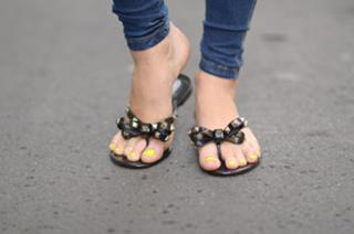 Chiara Ferragni feet photo thumbnail