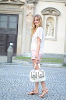 Chiara Ferragni feet photo thumbnail
