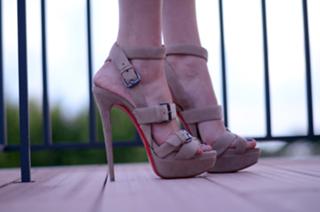 Chiara Ferragni feet photo thumbnail