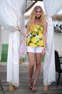 Chiara Ferragni feet photo thumbnail