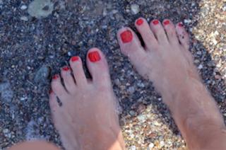 Chiara Ferragni feet photo thumbnail