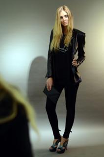 Chiara Ferragni feet photo thumbnail