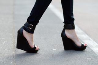 Chiara Ferragni feet photo thumbnail