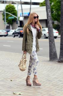 Chiara Ferragni feet photo thumbnail