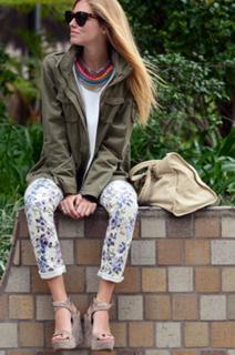Chiara Ferragni feet photo thumbnail