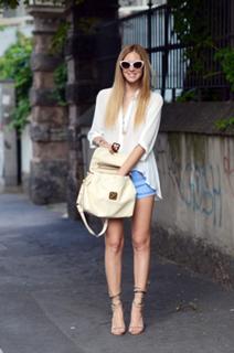 Chiara Ferragni feet photo thumbnail