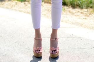 Chiara Ferragni feet photo thumbnail