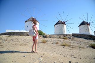 Chiara Ferragni feet photo thumbnail