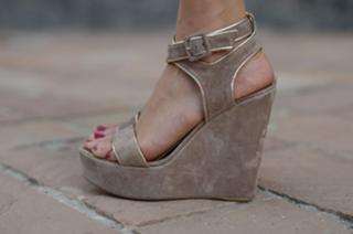 Chiara Ferragni feet photo thumbnail