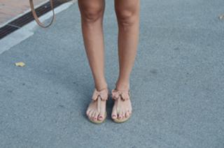 Chiara Ferragni feet photo thumbnail