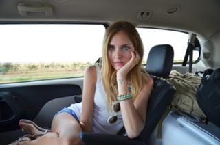 Chiara Ferragni feet photo thumbnail