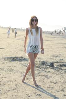 Chiara Ferragni feet photo thumbnail