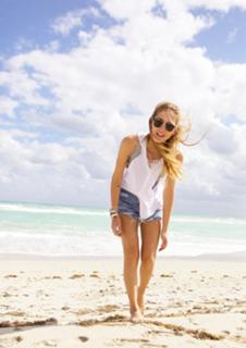Chiara Ferragni feet photo thumbnail