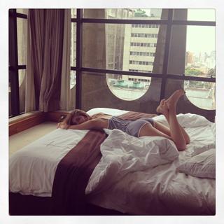 Chiara Ferragni feet photo thumbnail