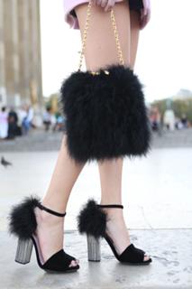 Chiara Ferragni feet photo thumbnail
