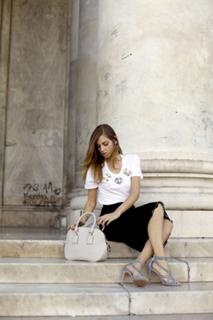 Chiara Ferragni feet photo thumbnail