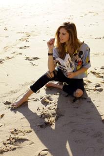 Chiara Ferragni feet photo thumbnail