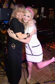 Pixie Lott feet photo thumbnail