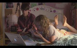 Brie Larson feet photo thumbnail