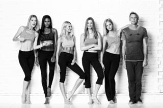 Erin Heatherton feet photo thumbnail