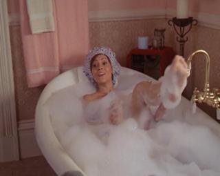 Alyssa Milano feet photo thumbnail