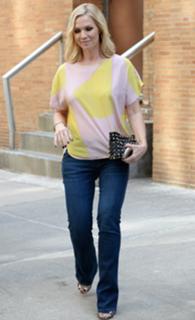 Jennie Garth feet photo thumbnail