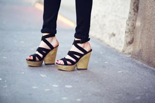 Chiara Ferragni feet photo thumbnail