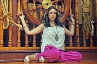 Dorra Zarrouk feet photo thumbnail
