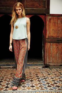 Erin Heatherton feet photo thumbnail